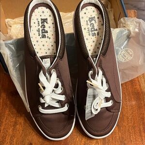 Keds Chocolate Canvas Sneakers with White Accents Women’s 7